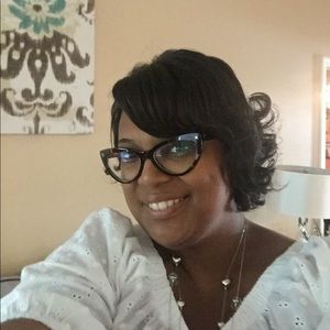 Meet your Posher, Tabitha